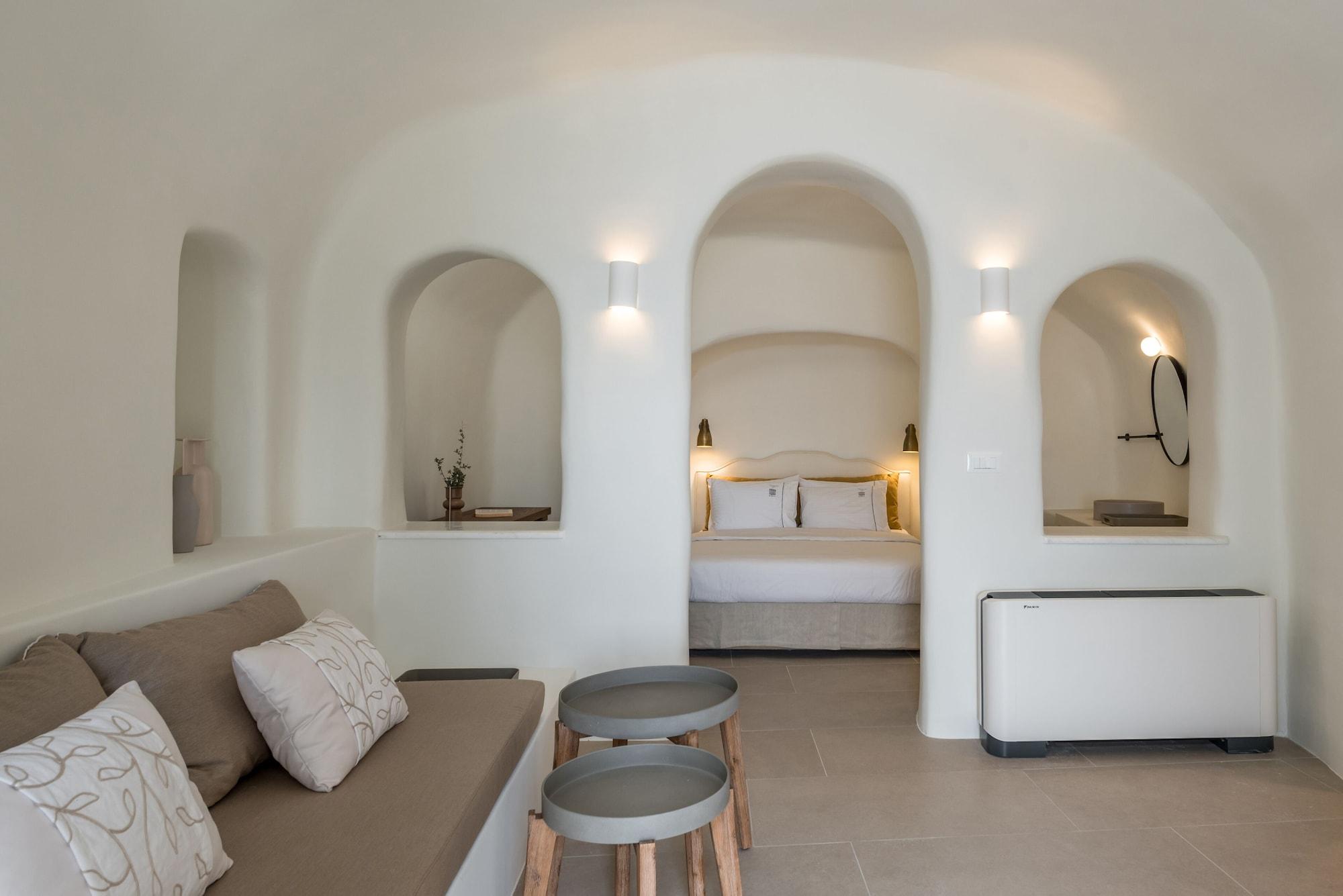 Art Maisons Castle Отель Ия